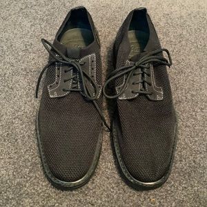 Men’s Bass black  lace up shoes size 9